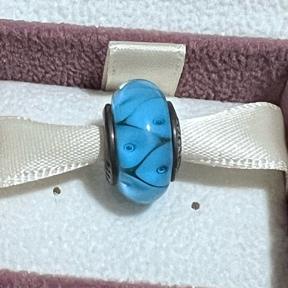 Pandora Blue Charm - Picture 2 of 2